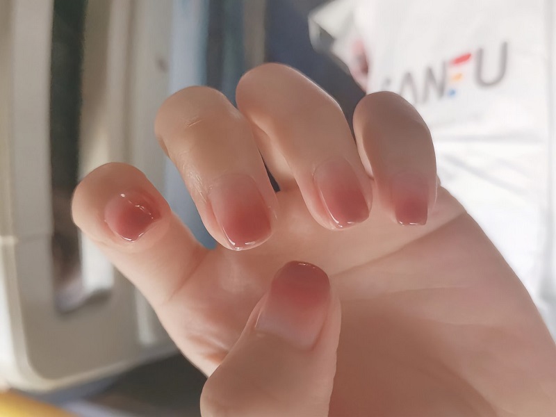 Nail mùa thu đơn giản, dịu dàng với tone hồng nhạt
