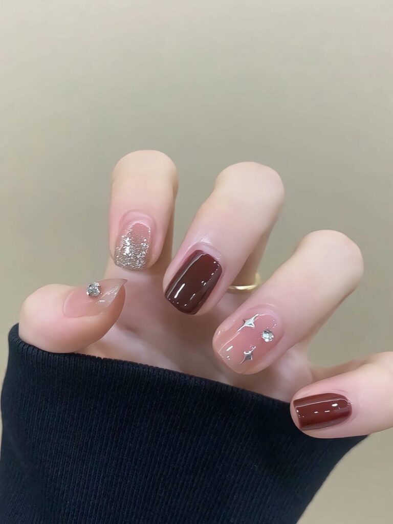 Mẫu nail móng ngắn đẹp