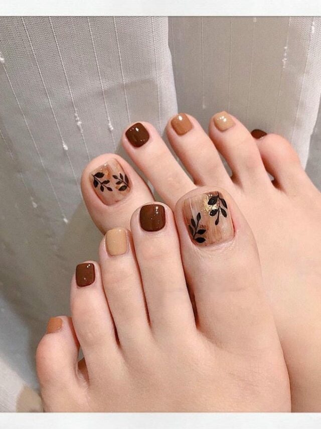 Mẫu nail chân tông màu nâu họa tiết đơn giản cho u40