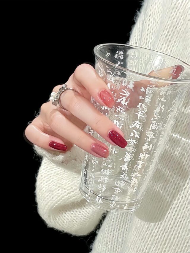 Mẫu nail móng ngắn sơn trơn đơn giản