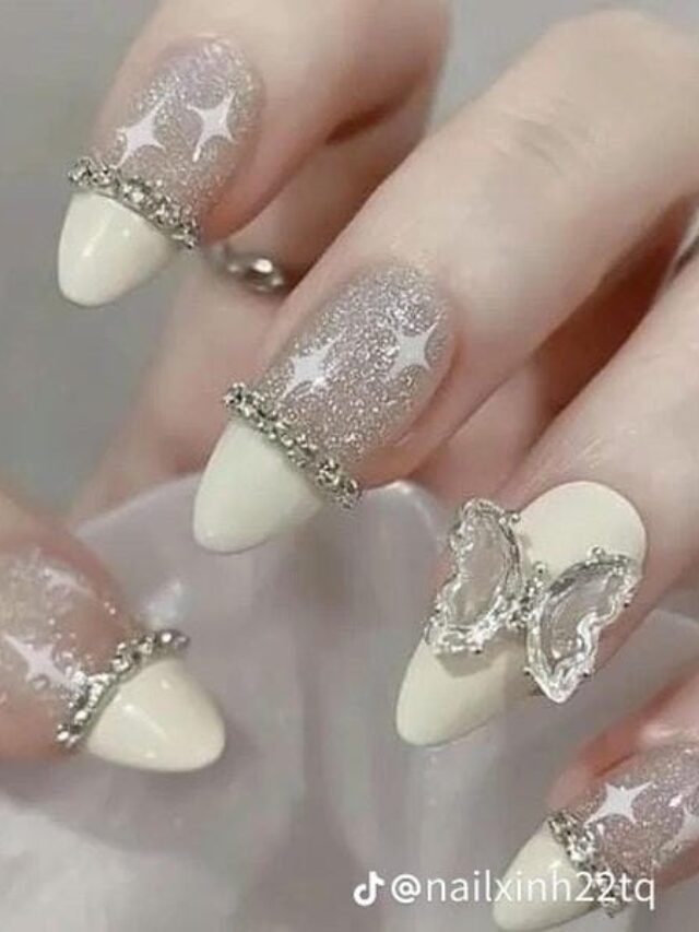 Nail cô dâu gắn charm đơn giản