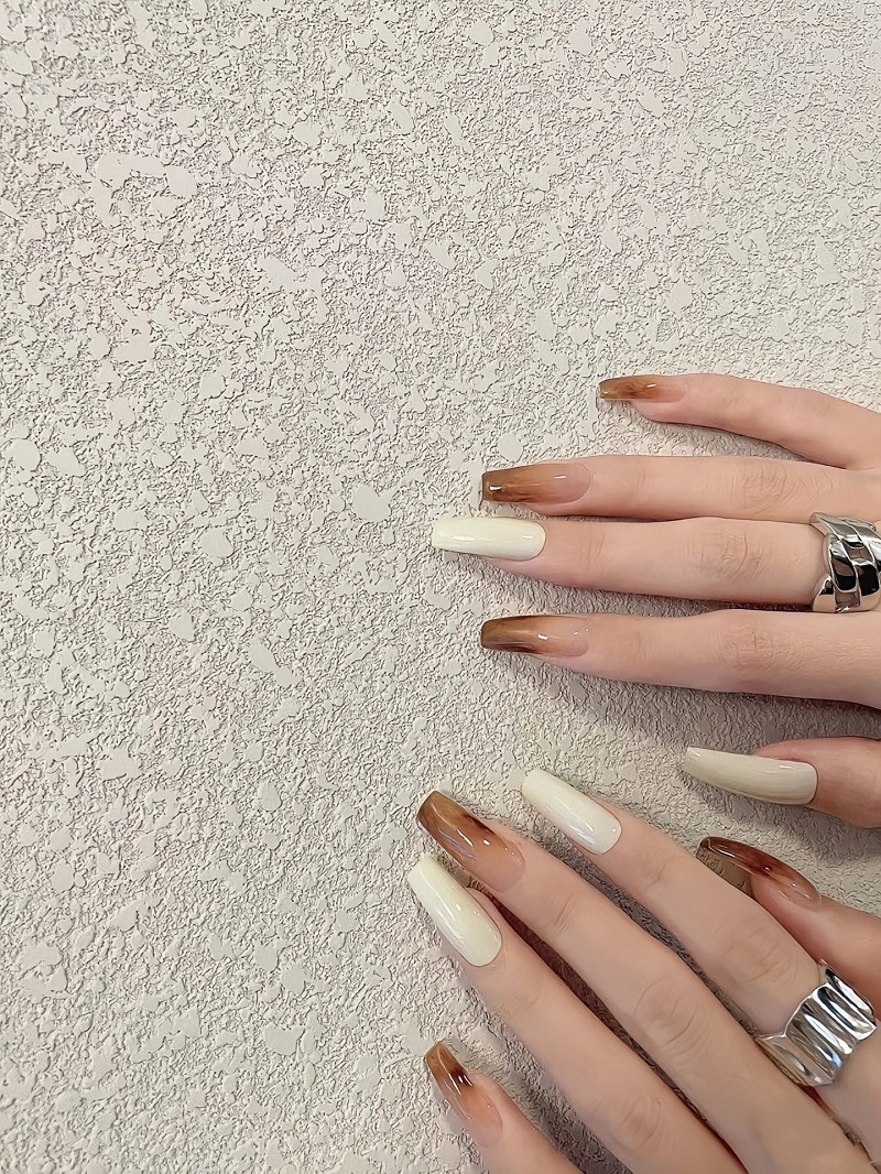 Ảnh nail mùa thu đẹp, cá tính