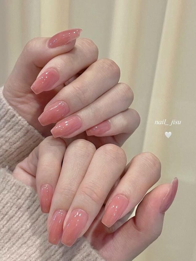 Mẫu nail tay 1 màu tông hồng thạch nhẹ nhàng