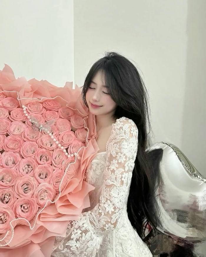 Gái xinh VN khoác váy nhẹ nhàng nhàng